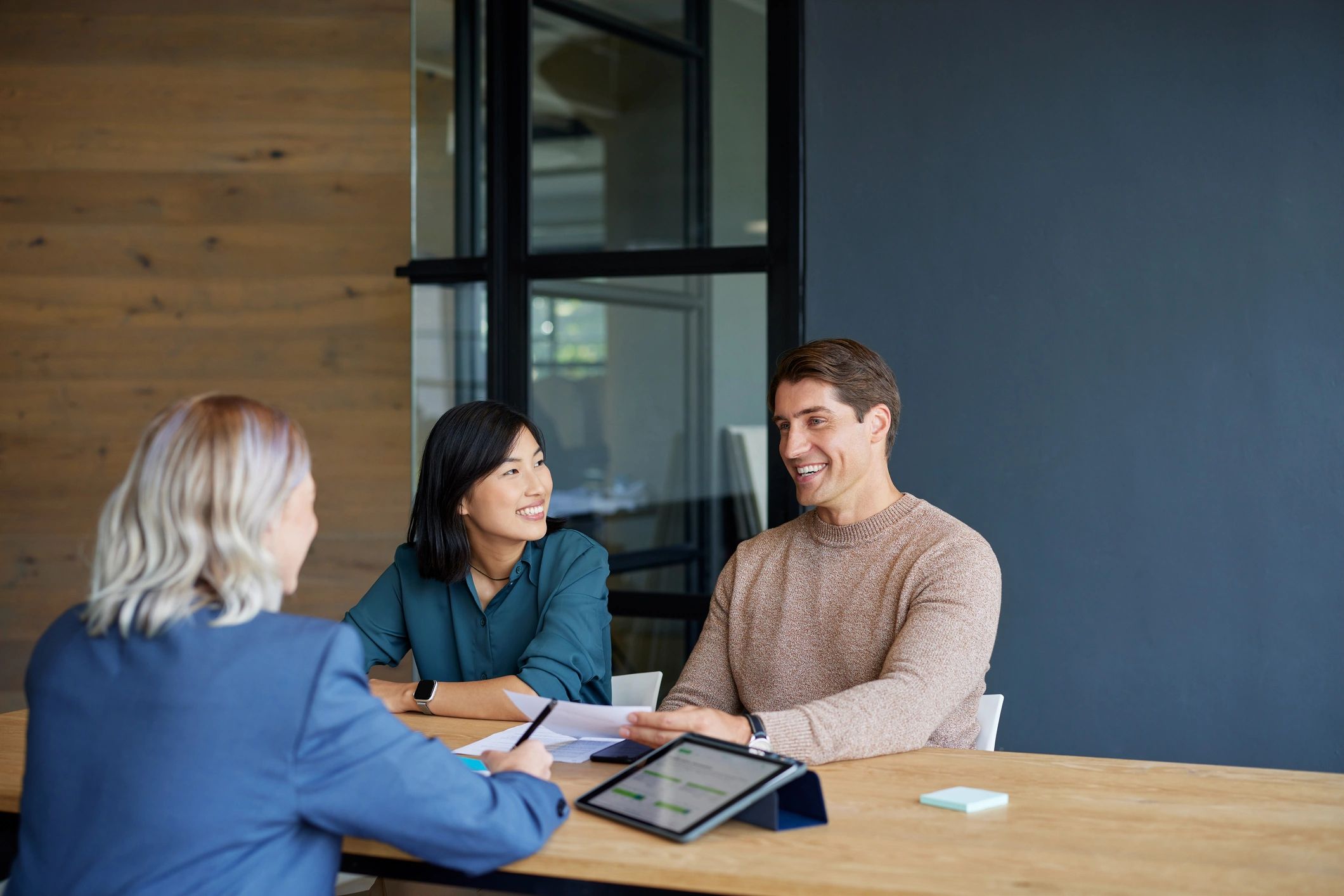 mortgage broker consulting with clients